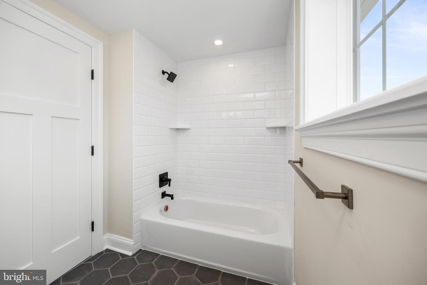 611 Summer Street photo 35