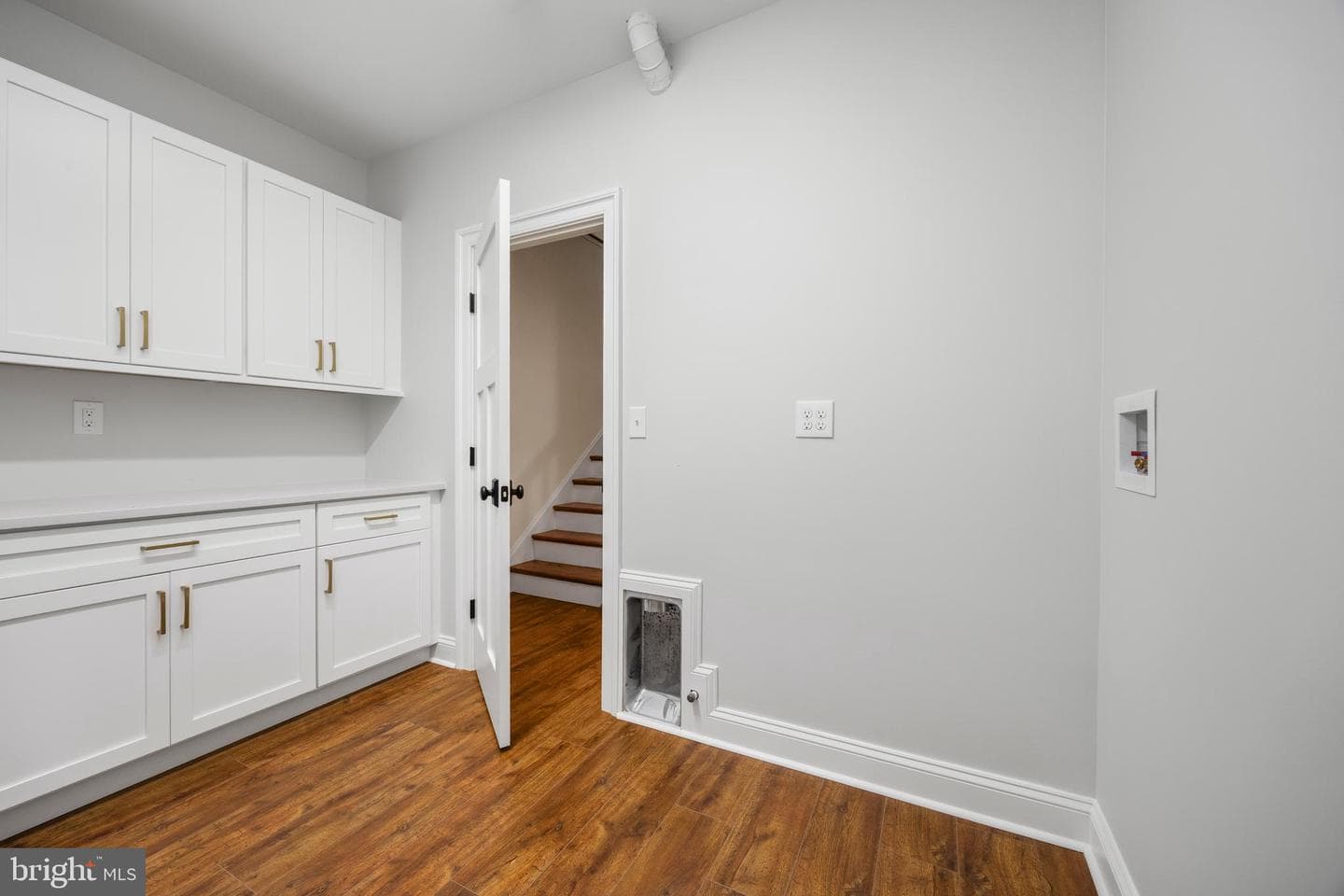611 Summer Street photo 42