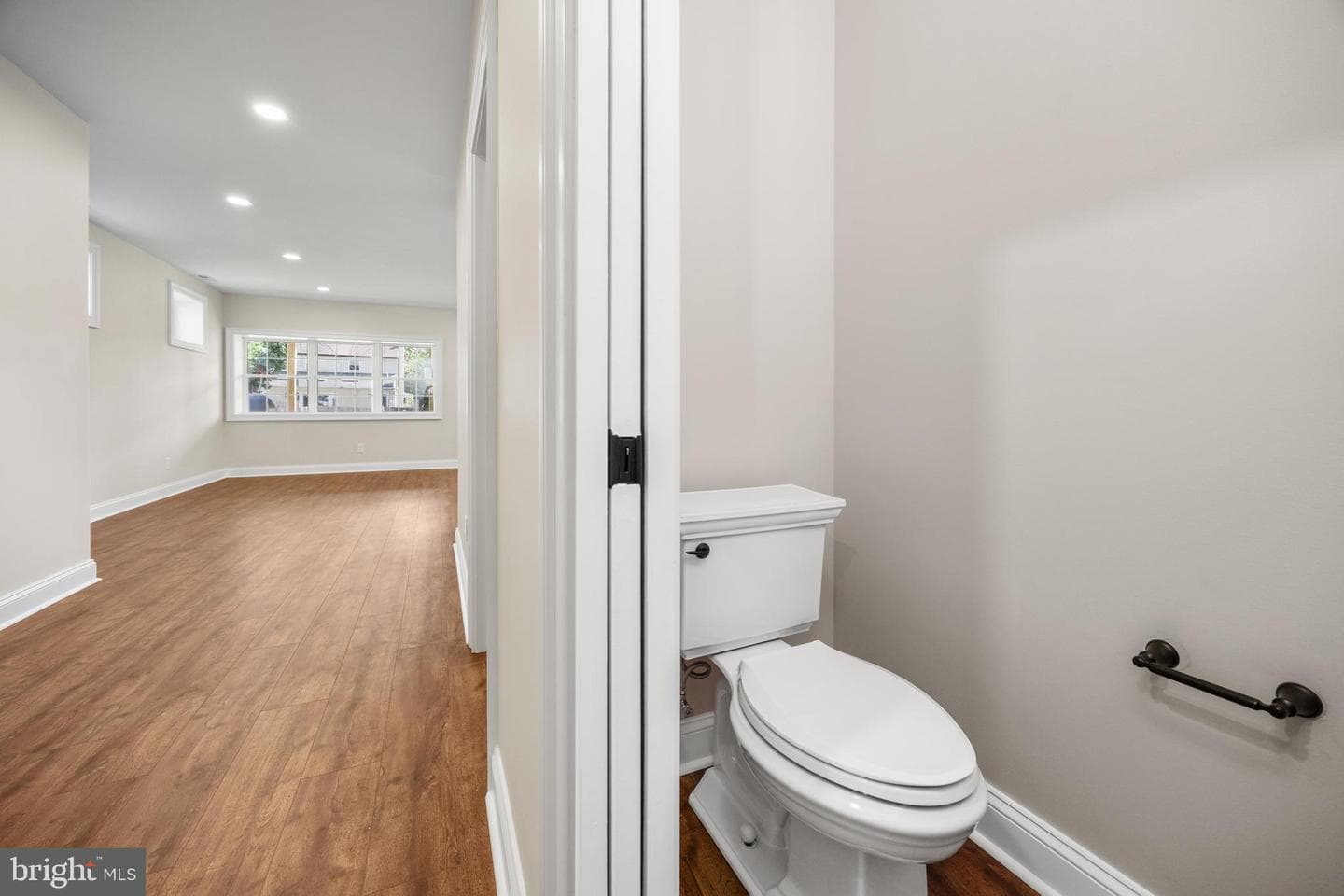 611 Summer Street photo 45