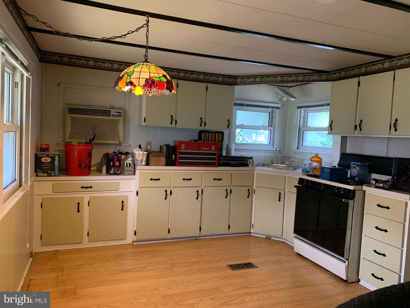 200 Anderson Avenue photo 12
