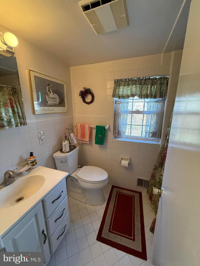 128 Clemson Road photo 29