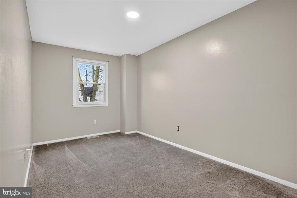 4211 W 5th Street photo 15