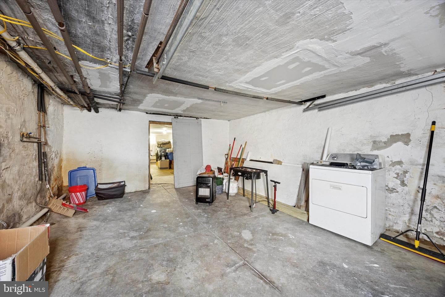 123 High Street photo 13