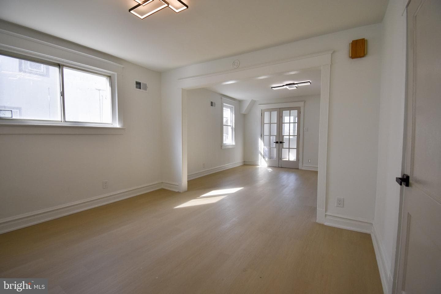 247 Heather Road photo 6