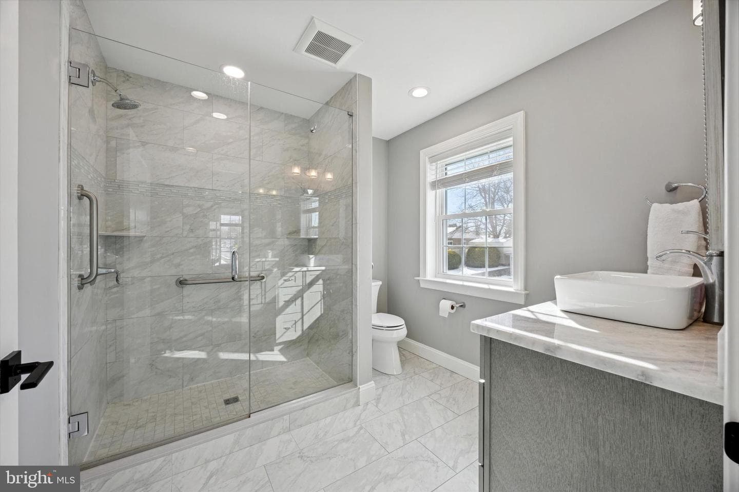 1002 11th Avenue photo 20