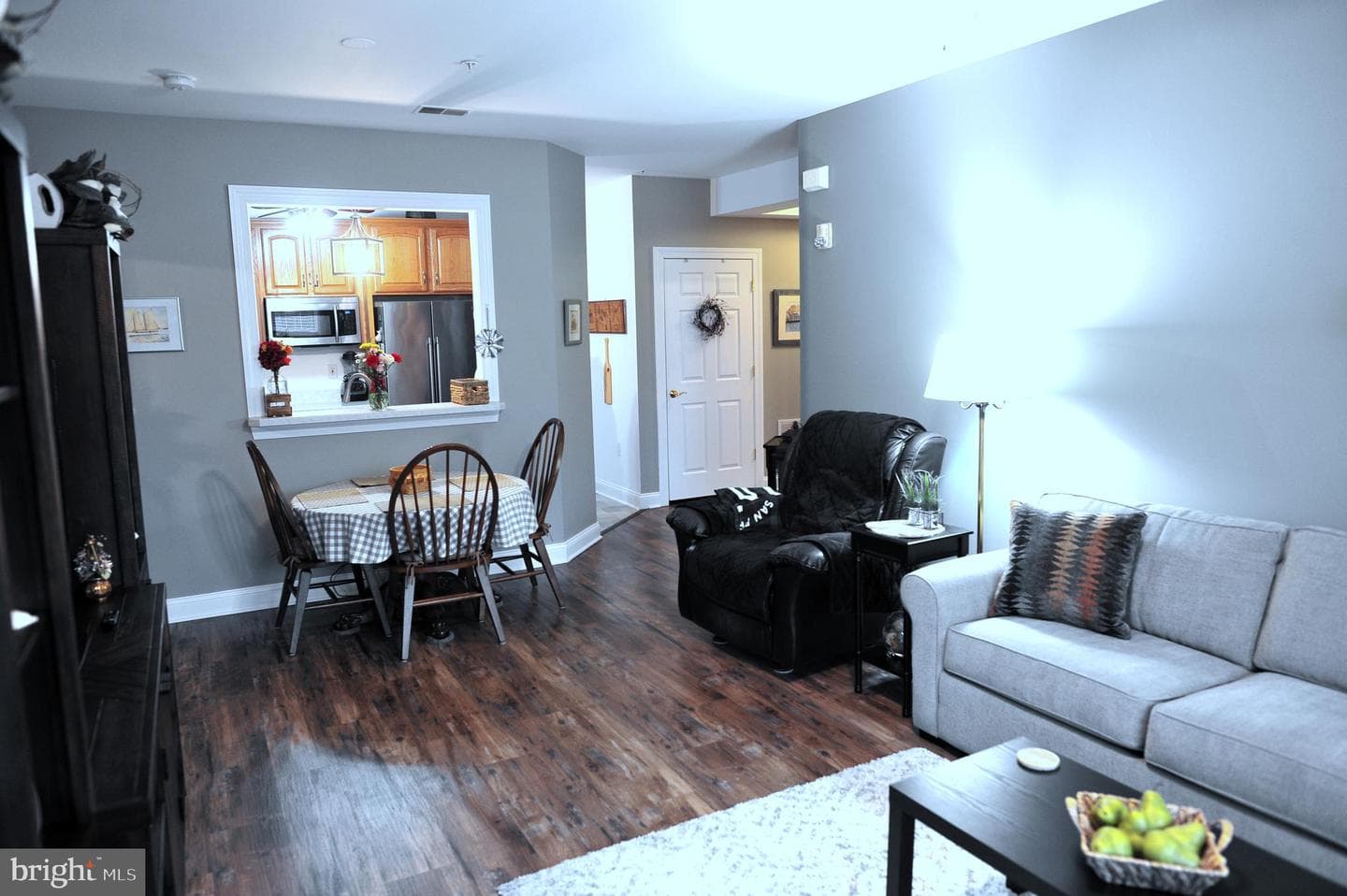 4000 Village Way #202 photo 2