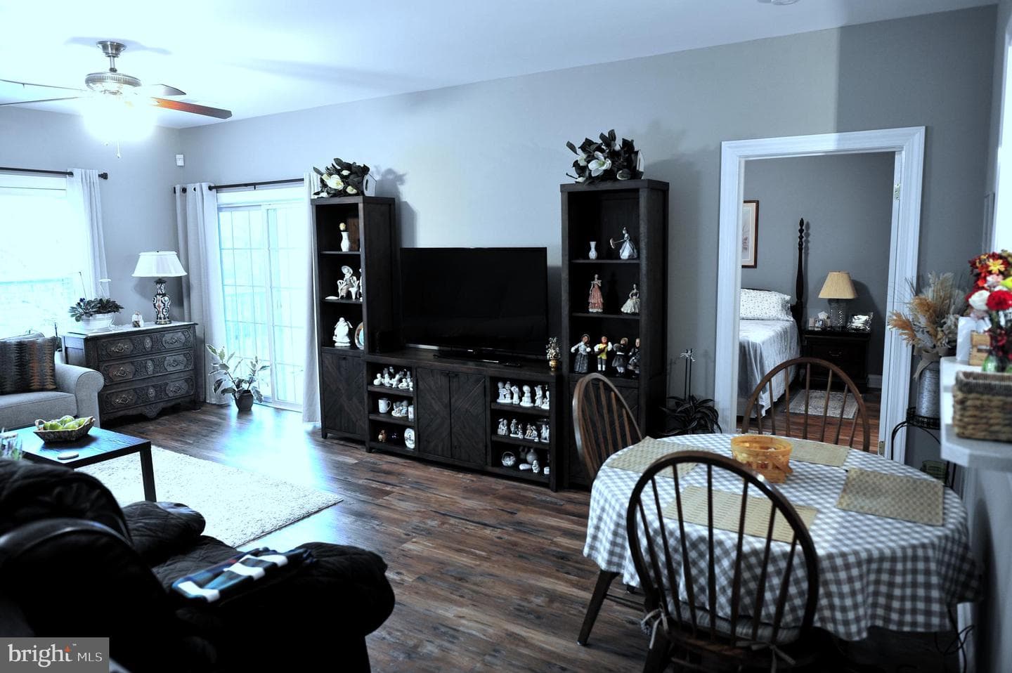 4000 Village Way #202 photo 3