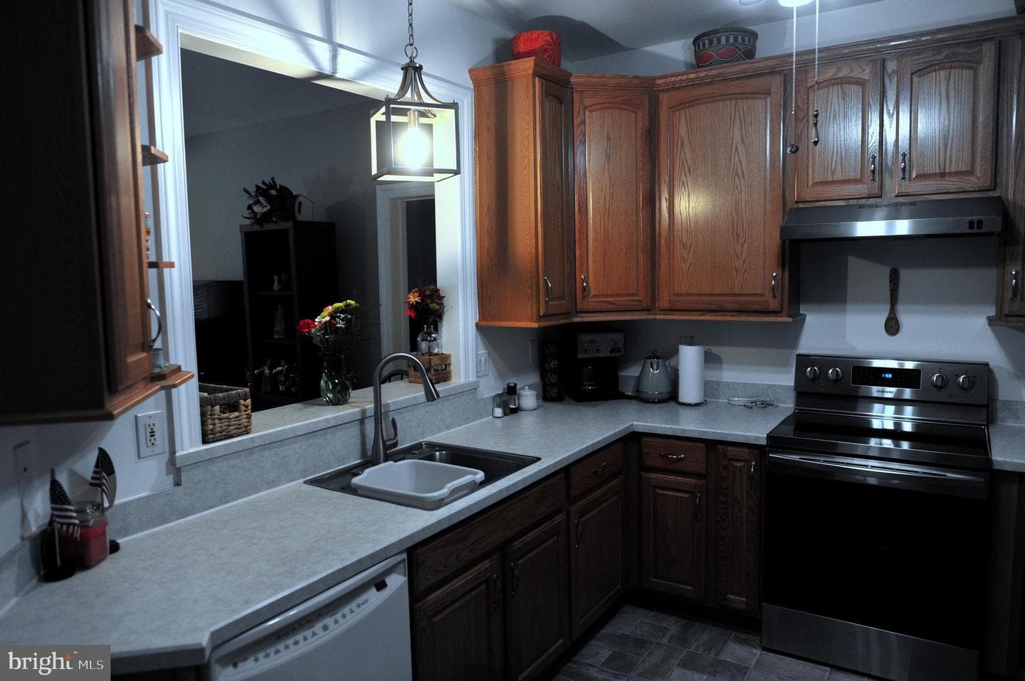 4000 Village Way #202 photo 8