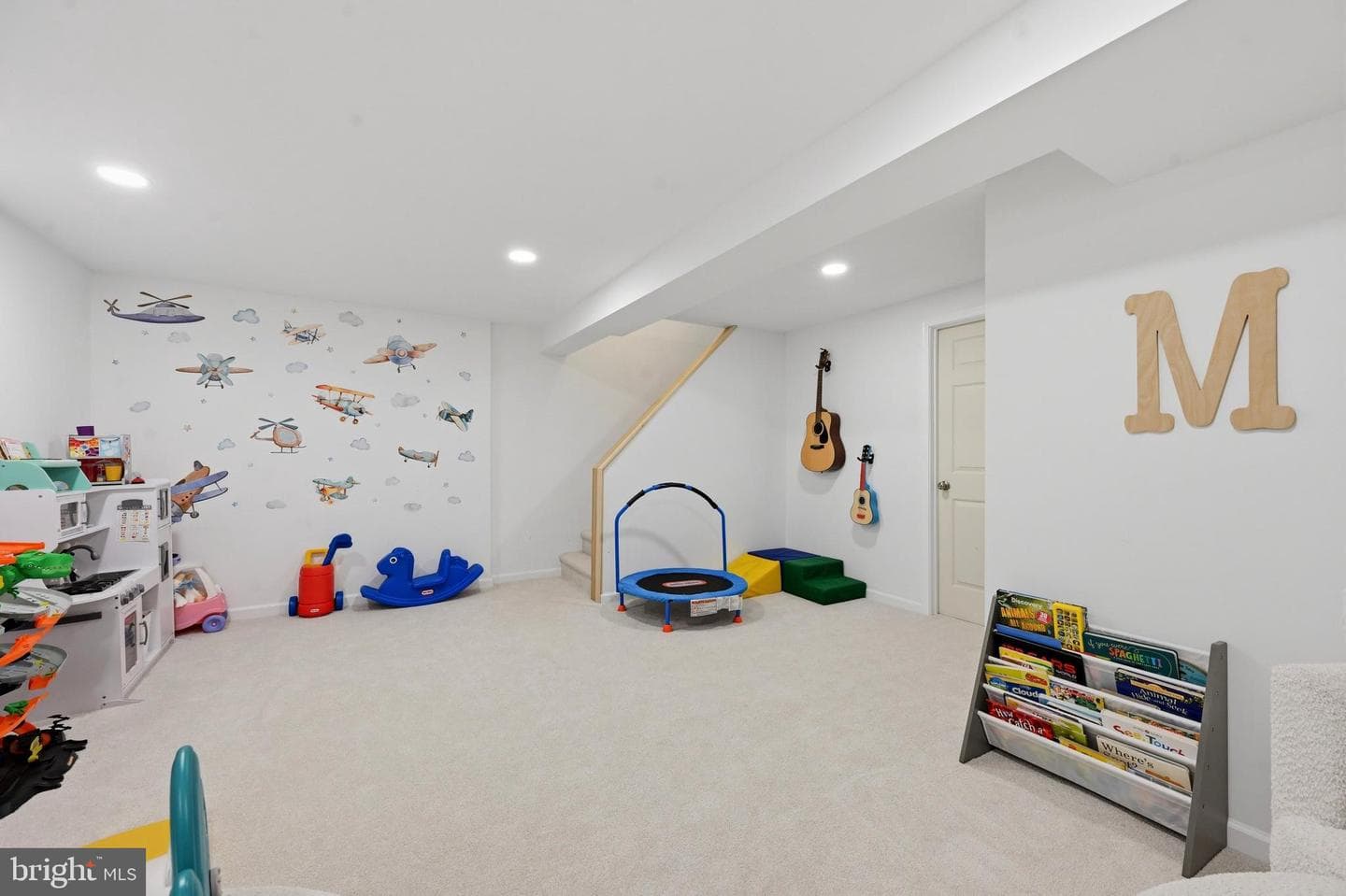 29 Cabot Court photo 35