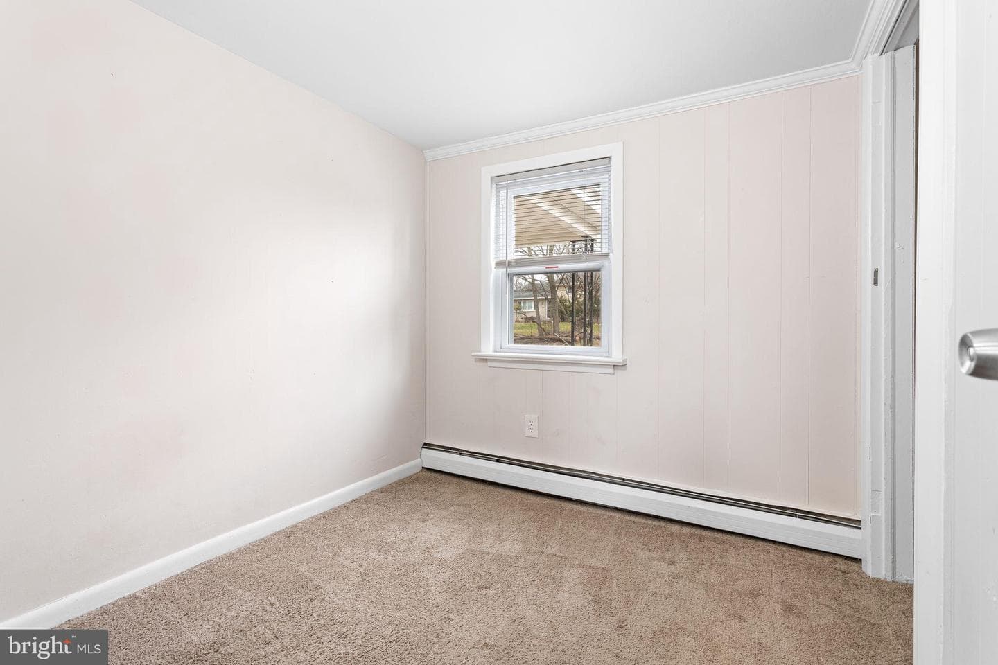 224 S Pennell Road photo 5