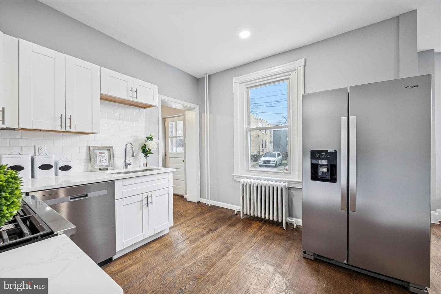 105 Nyack Avenue photo 9