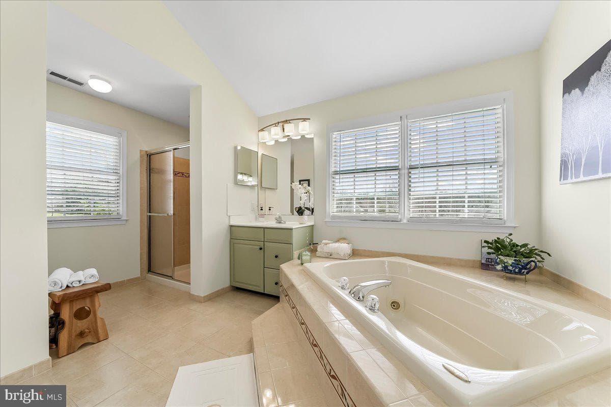 17 Thomas Speakman Drive photo 34