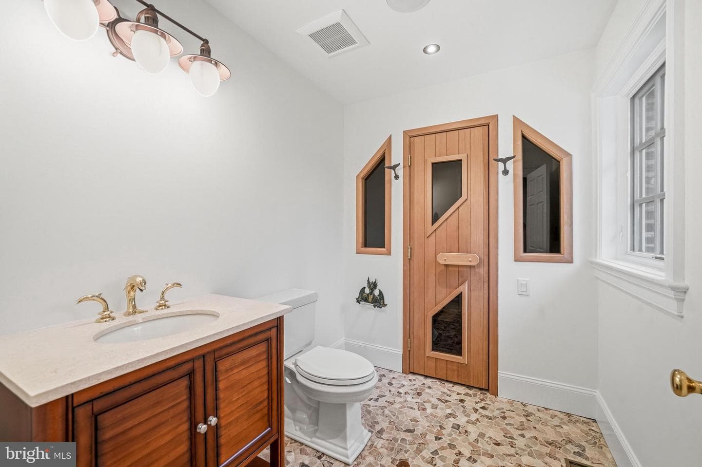 41 Tunbridge Road photo 56