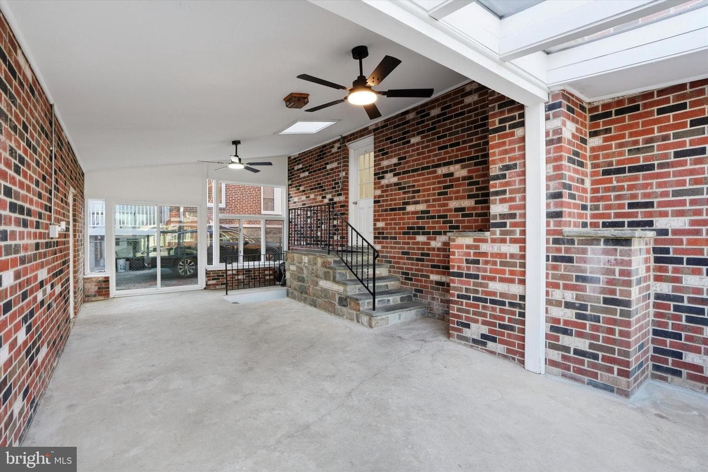 856 Martin Avenue photo 18