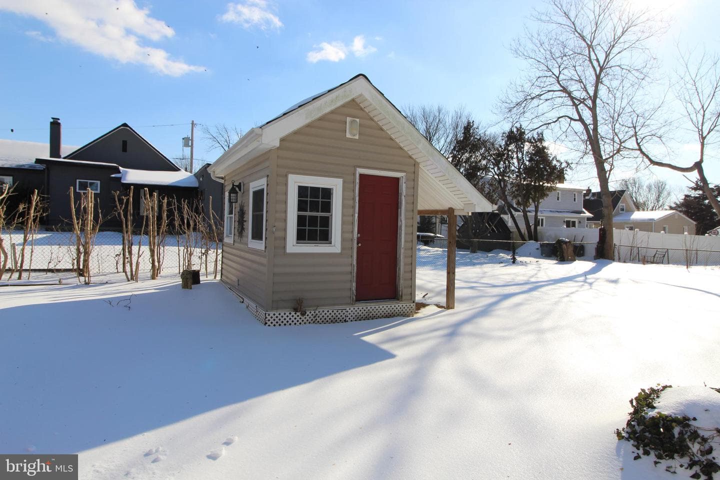 1335 Apple Street photo 6