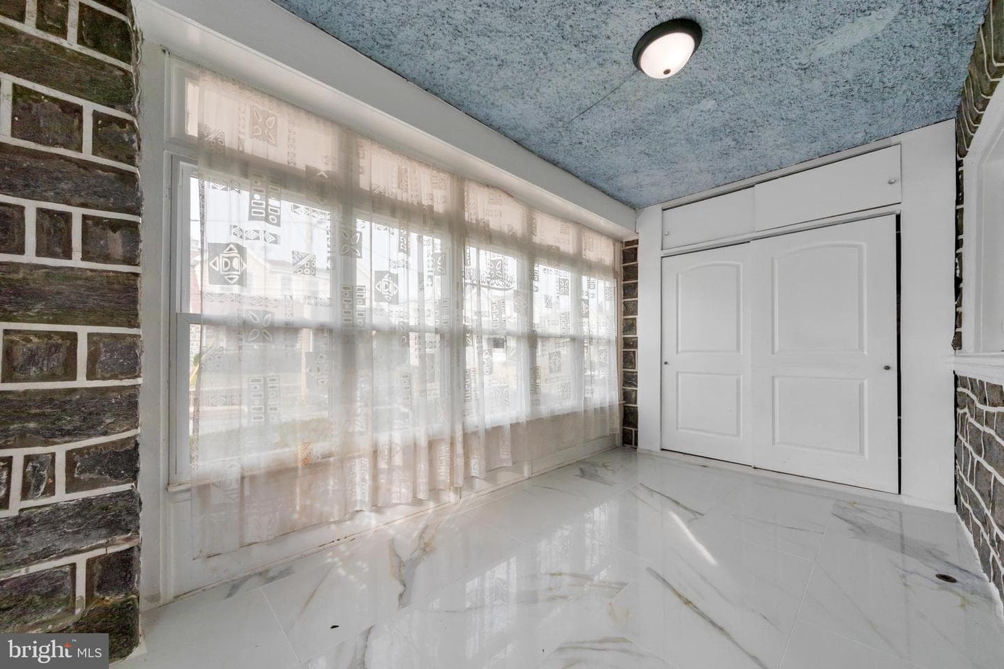 7210 Spruce Street photo 3