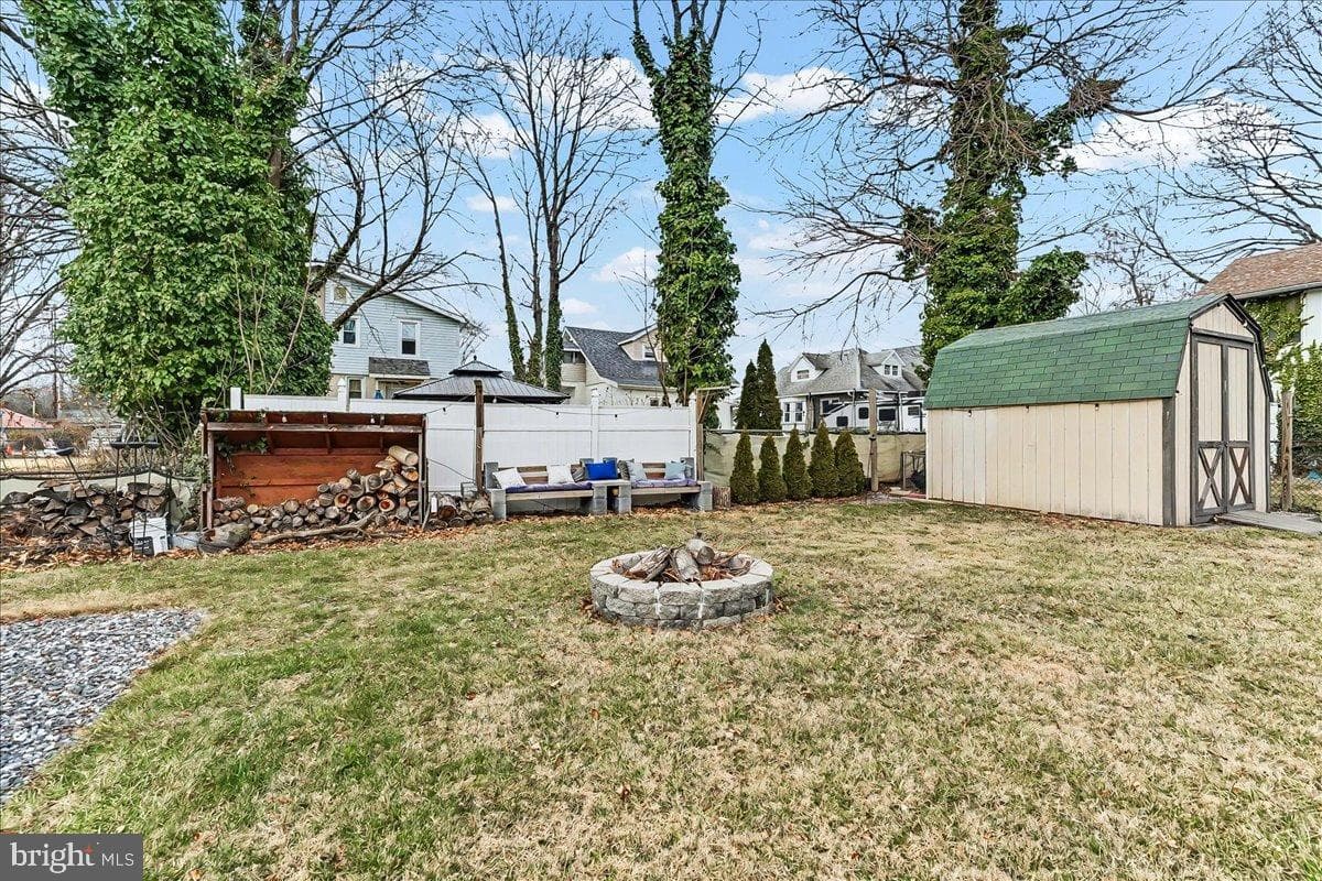 140 Isabel Avenue photo 32