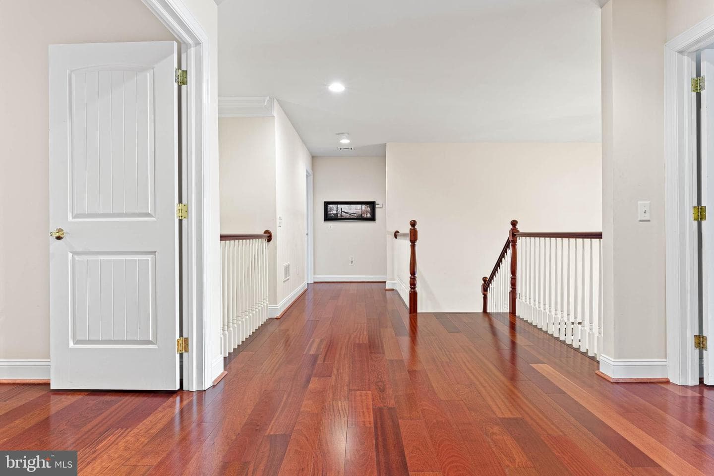 541 Atterbury photo 18