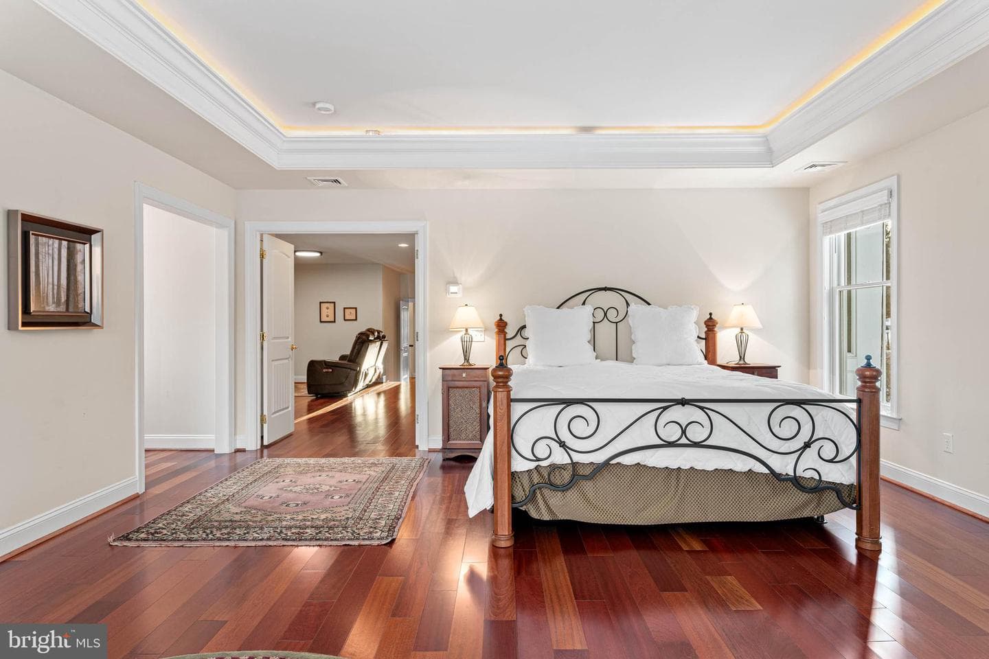 541 Atterbury photo 19