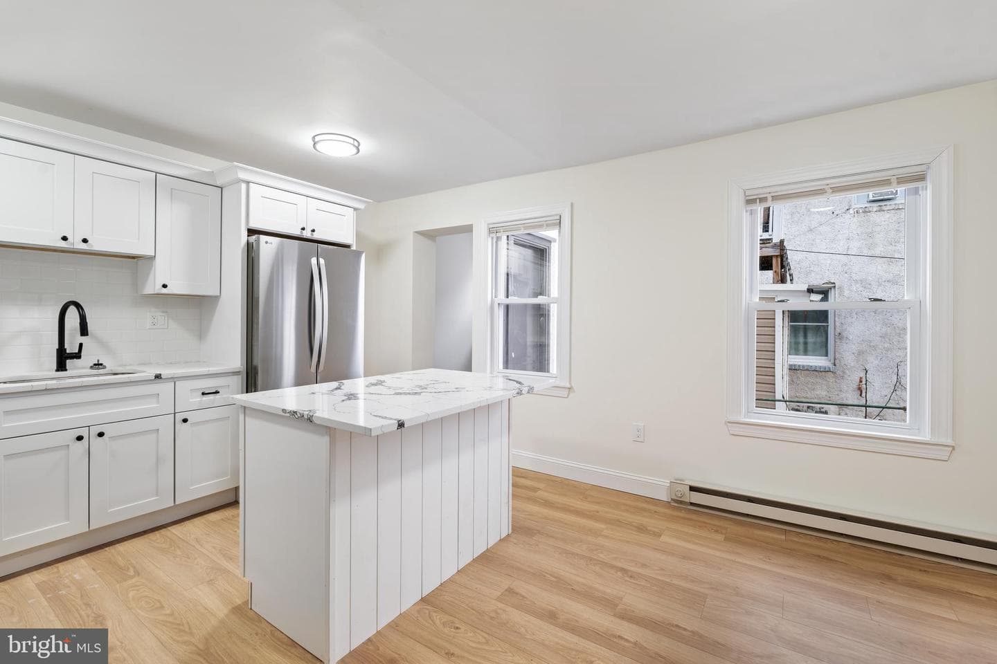 1118 Brown Street photo 4