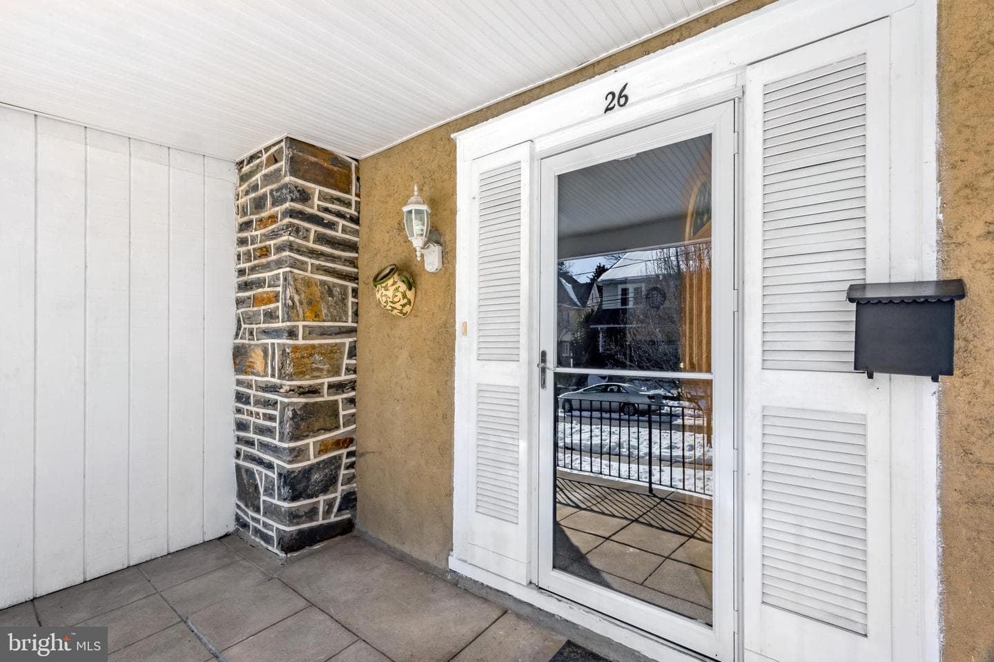 26 E Turnbull Avenue photo 2