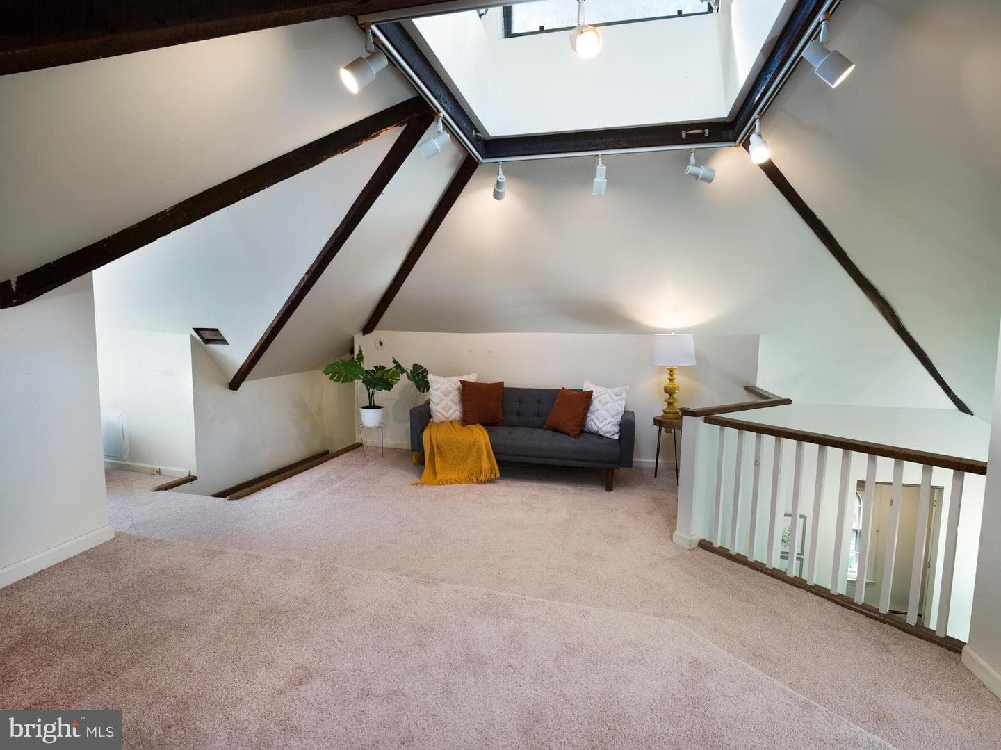 220 Radnor Chester Road photo 22