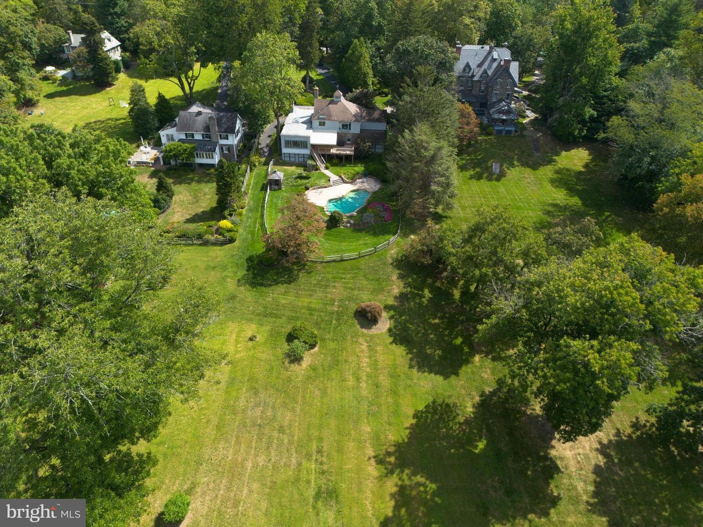 220 Radnor Chester Road photo 29
