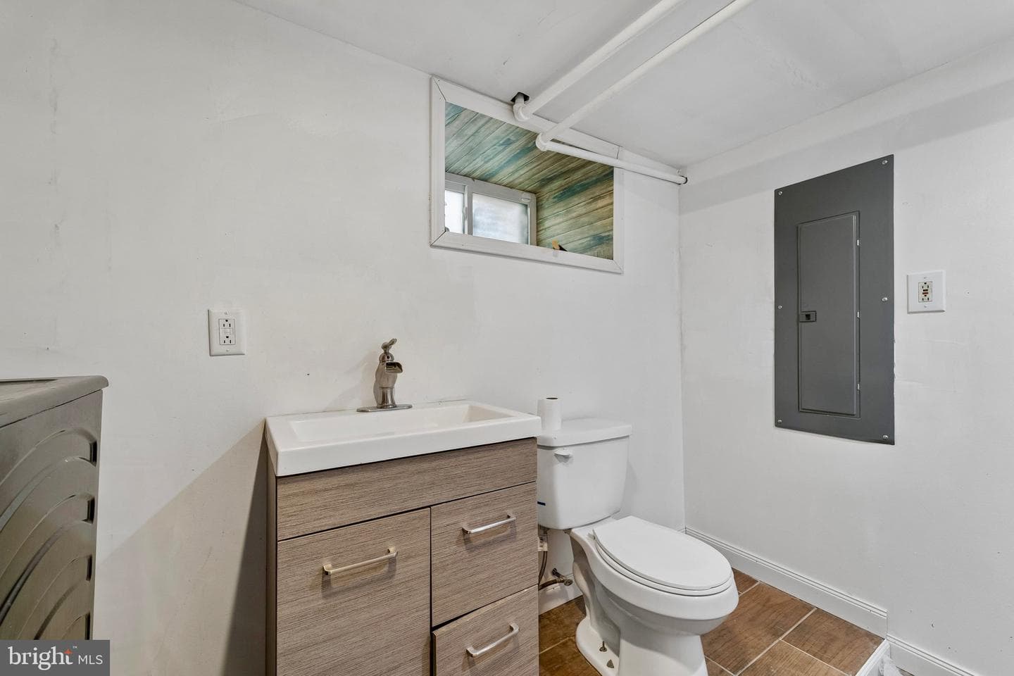 341 Wayne Avenue photo 10