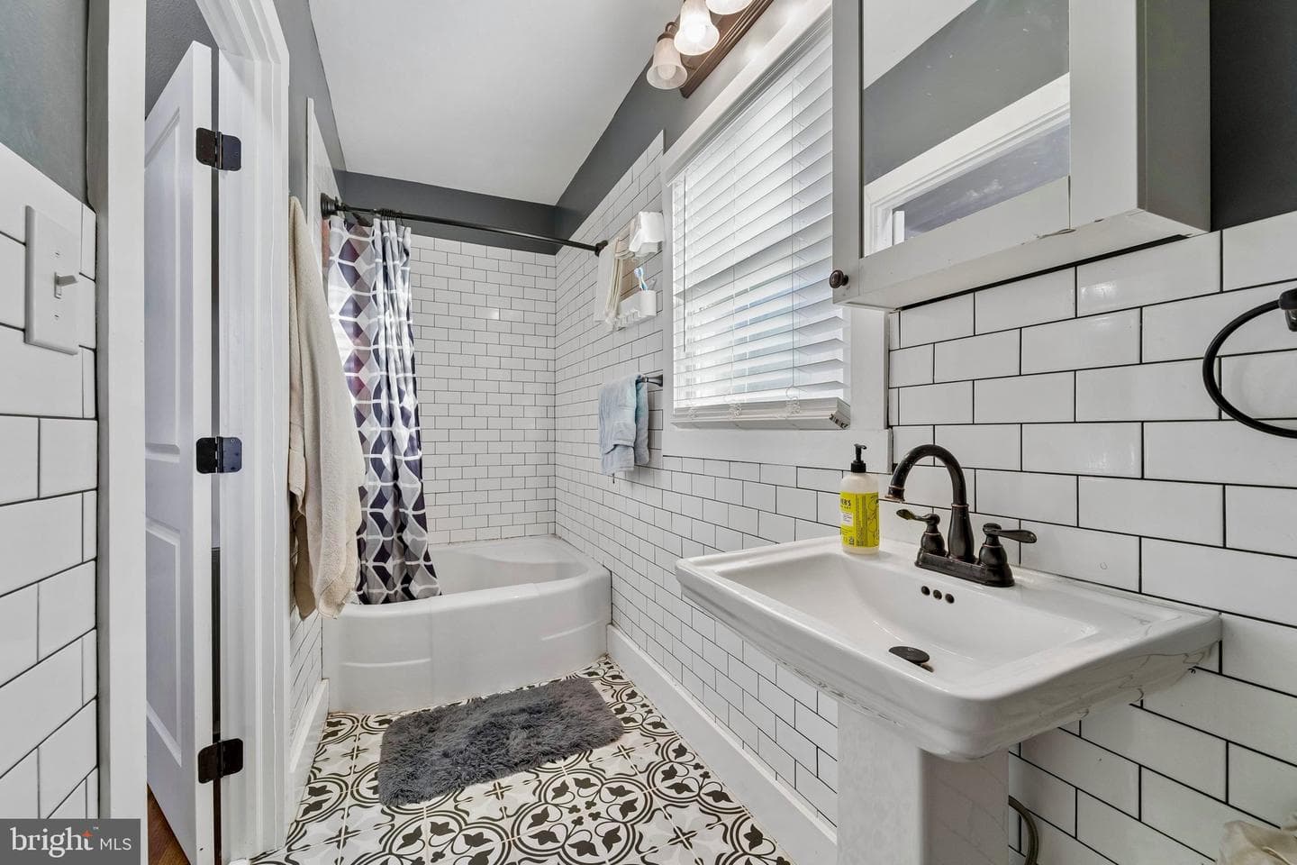 341 Wayne Avenue photo 11