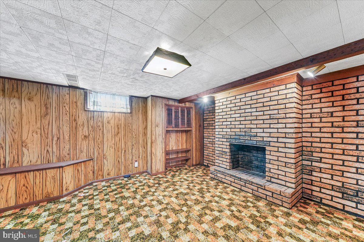 2038 Kent Road photo 15
