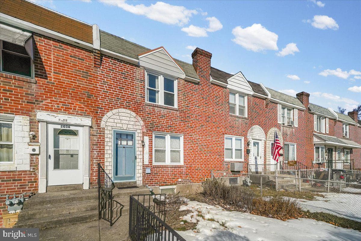 2038 Kent Road photo 2