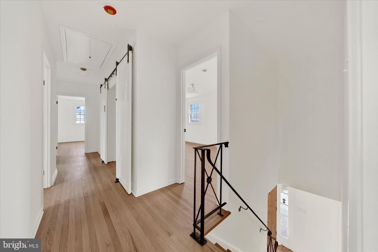 658 W Rolling Road photo 20