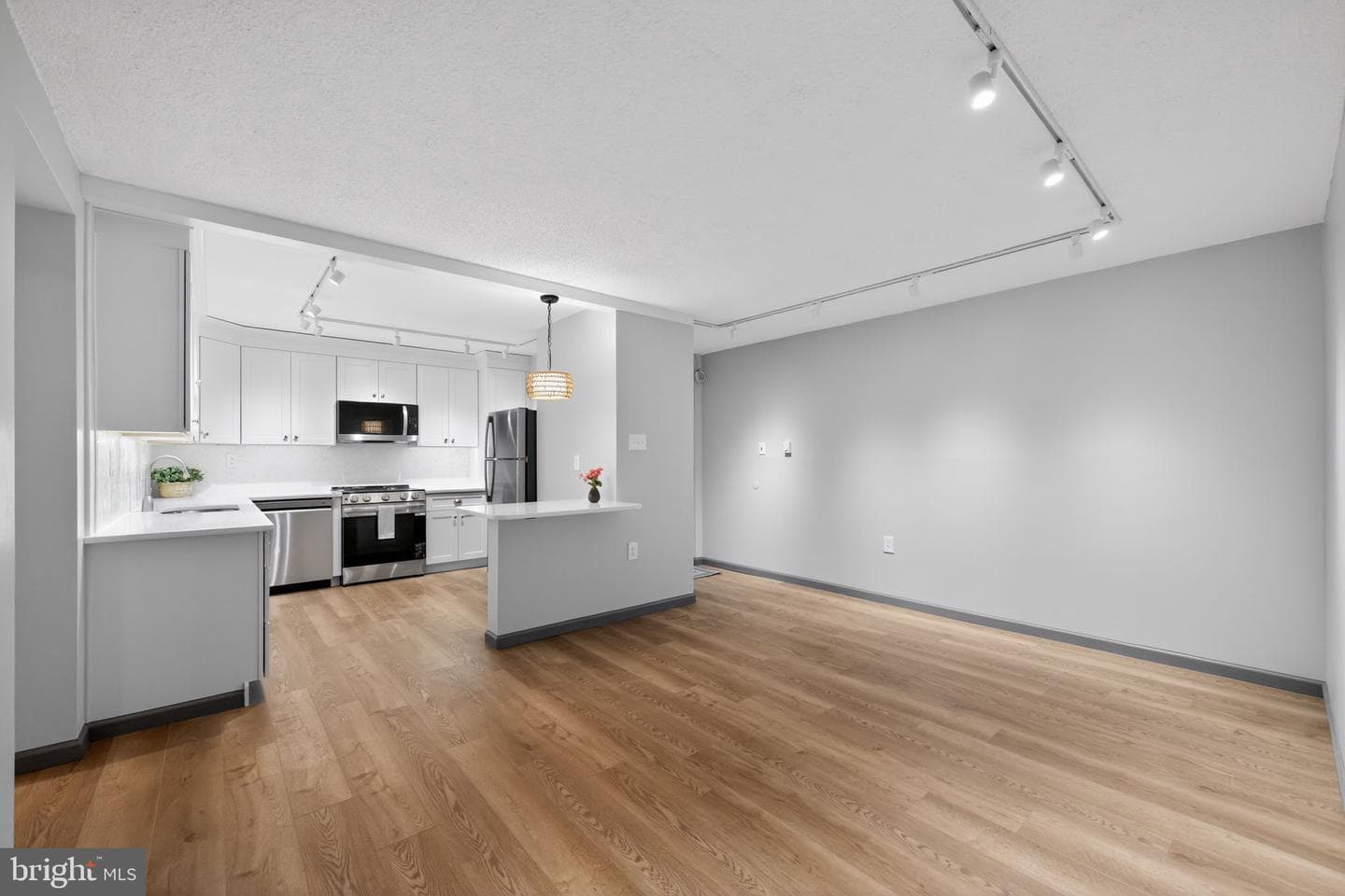 400 Glendale Road #g-33 photo 3