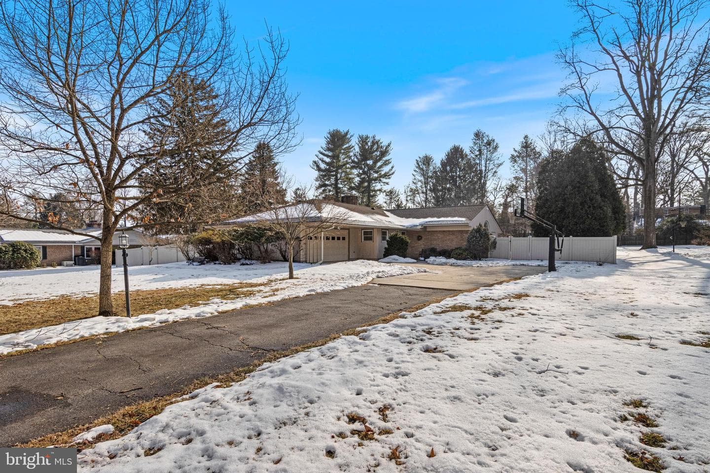 905 Heathdale Lane photo 58