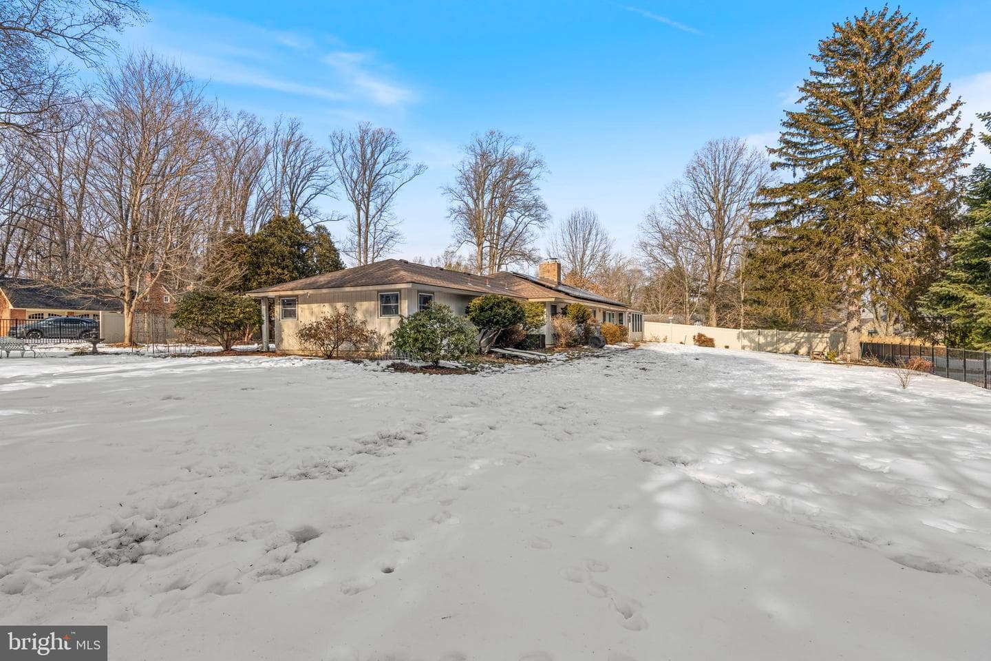905 Heathdale Lane photo 67