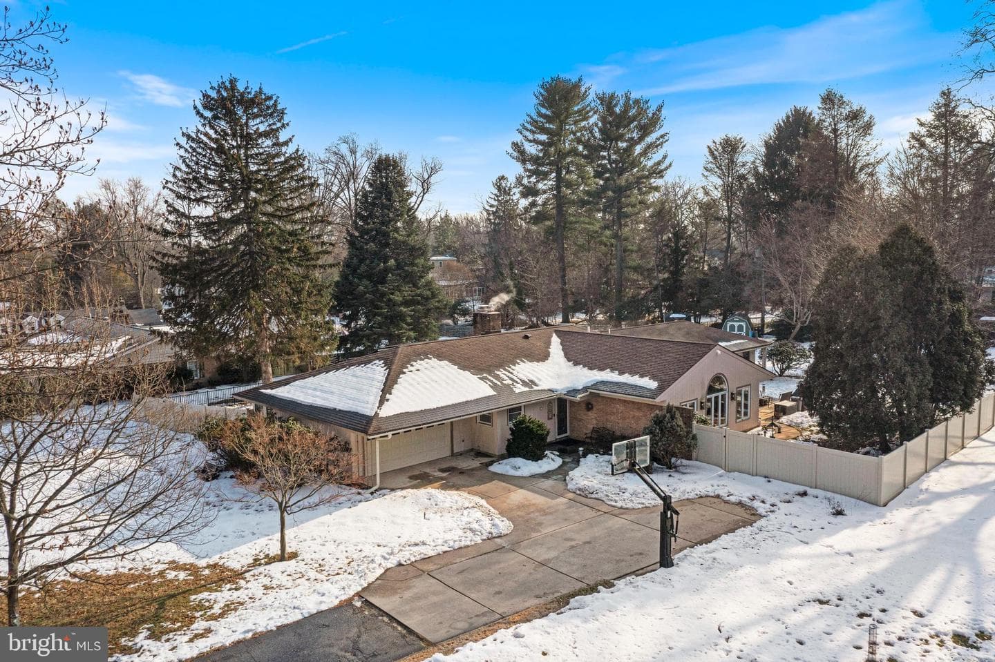 905 Heathdale Lane photo 72