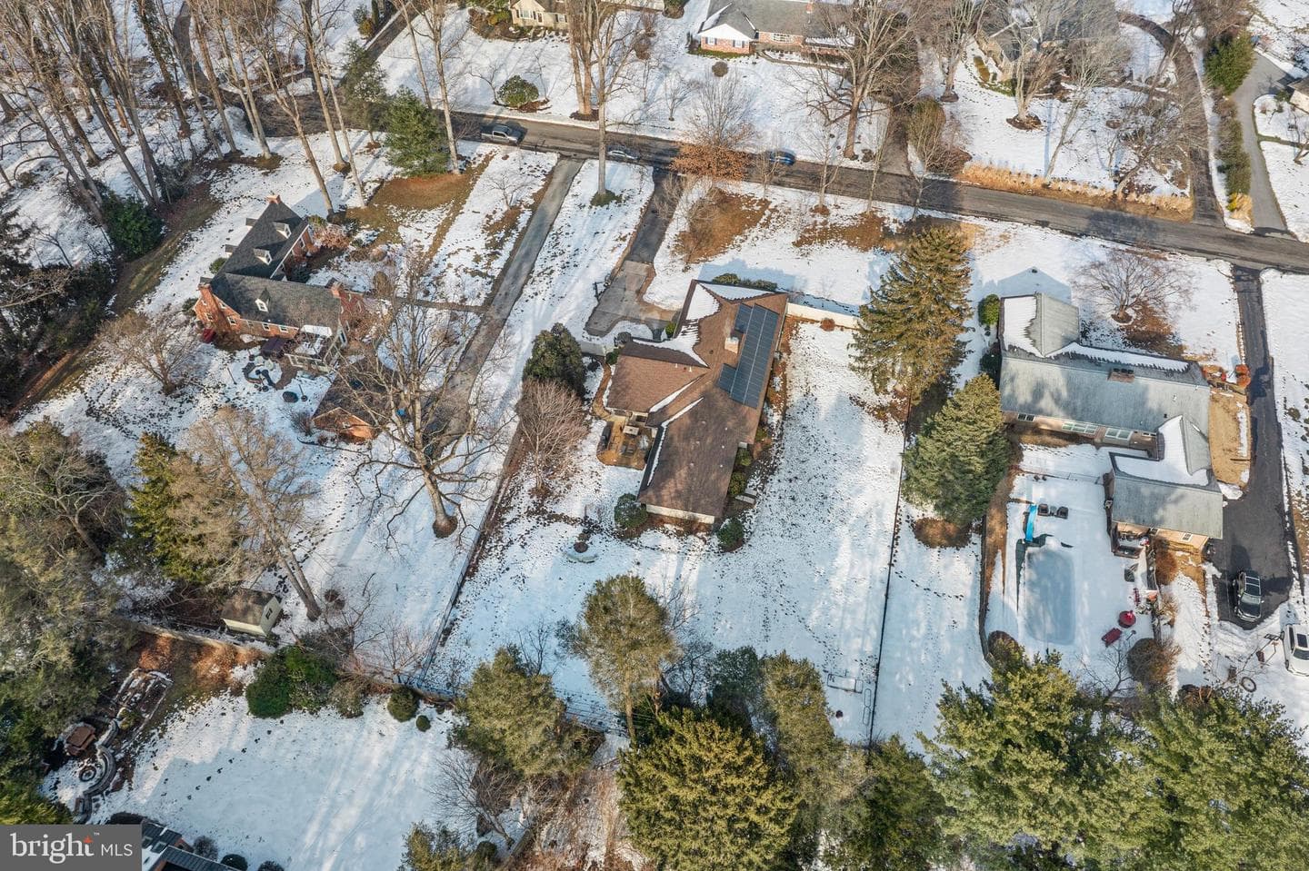 905 Heathdale Lane photo 74