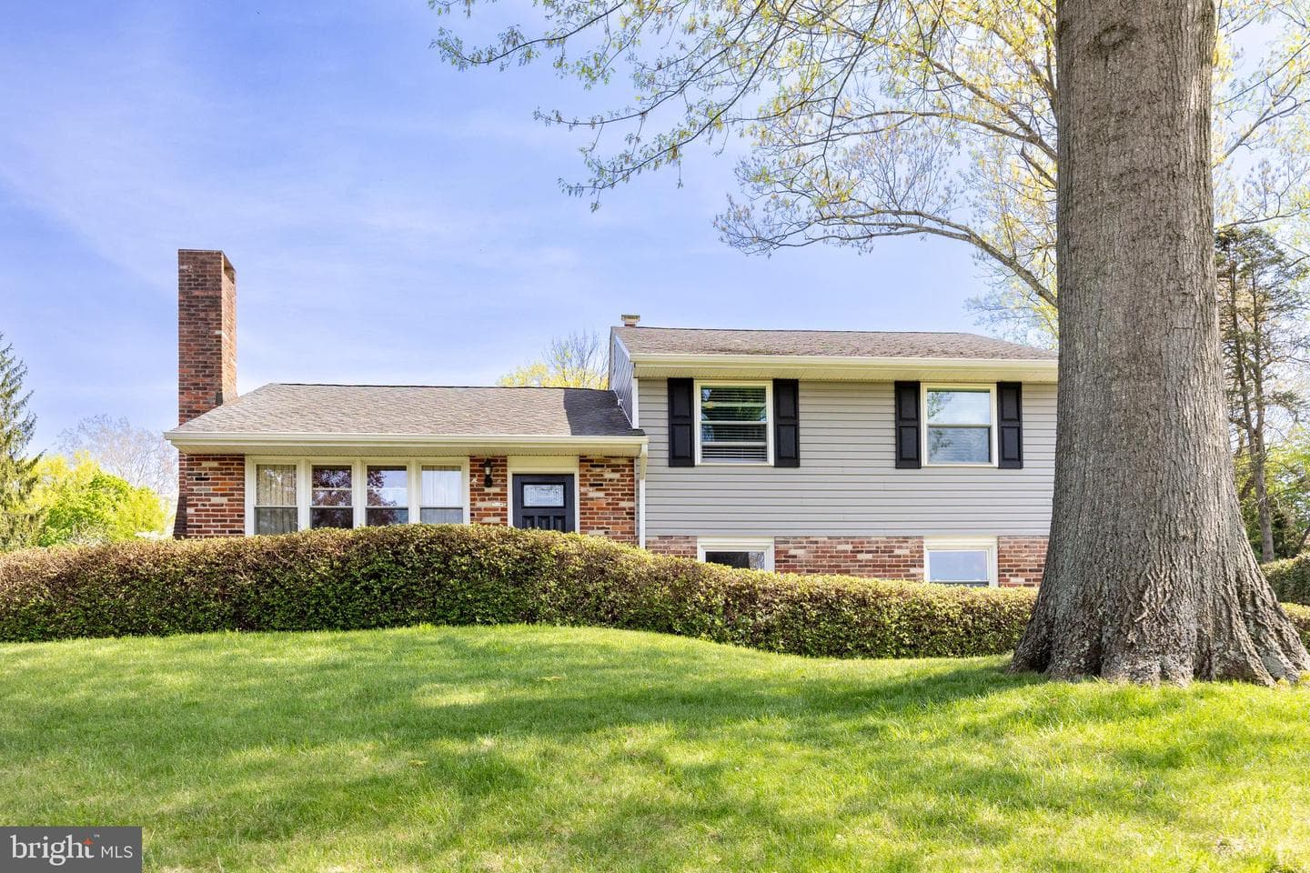 111 Brookside Road photo 3