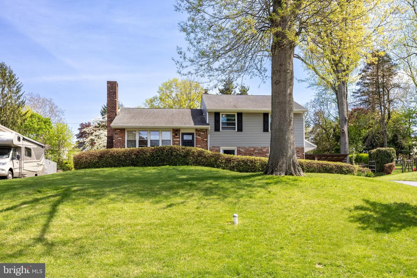 111 Brookside Road photo 4