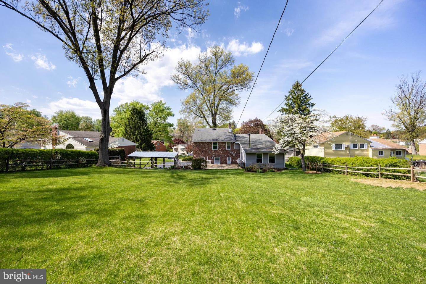 111 Brookside Road photo 8