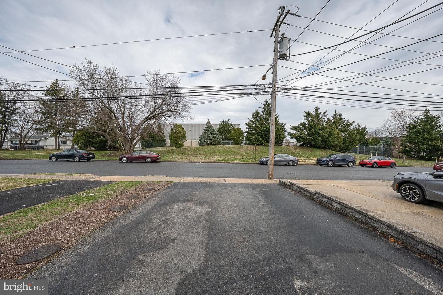 842 School Lane photo 43