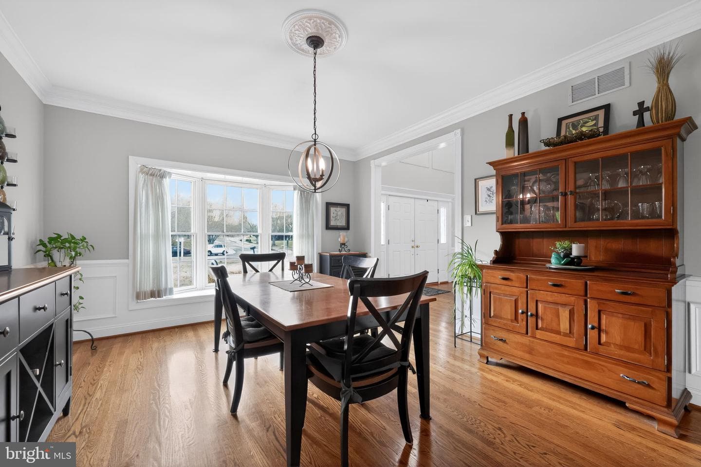 9 Heatherstone Way photo 11