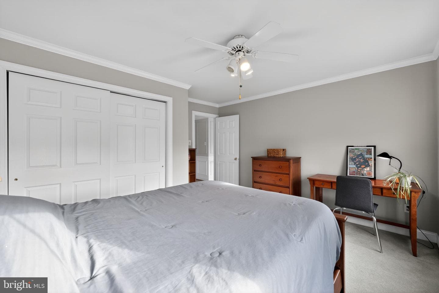 9 Heatherstone Way photo 30