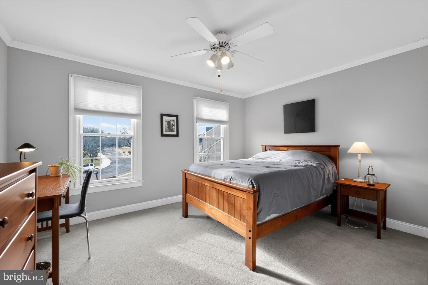 9 Heatherstone Way photo 31