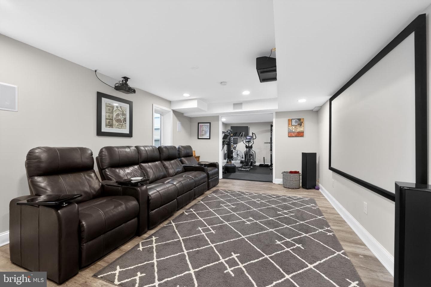 9 Heatherstone Way photo 34