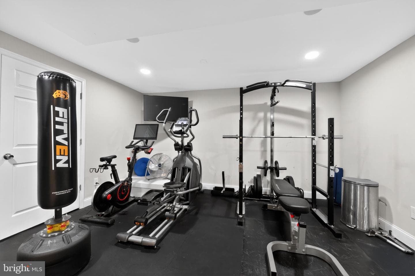 9 Heatherstone Way photo 37
