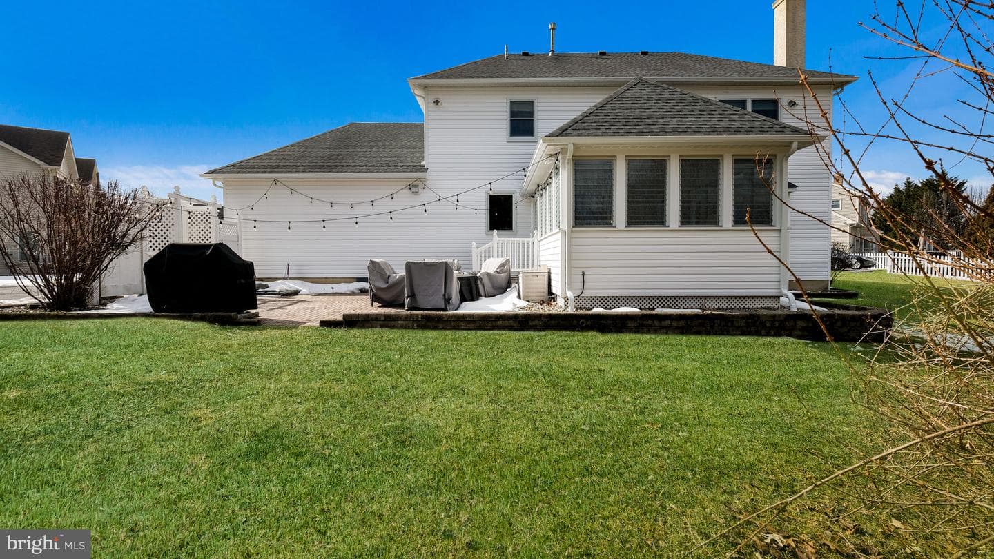 9 Heatherstone Way photo 43