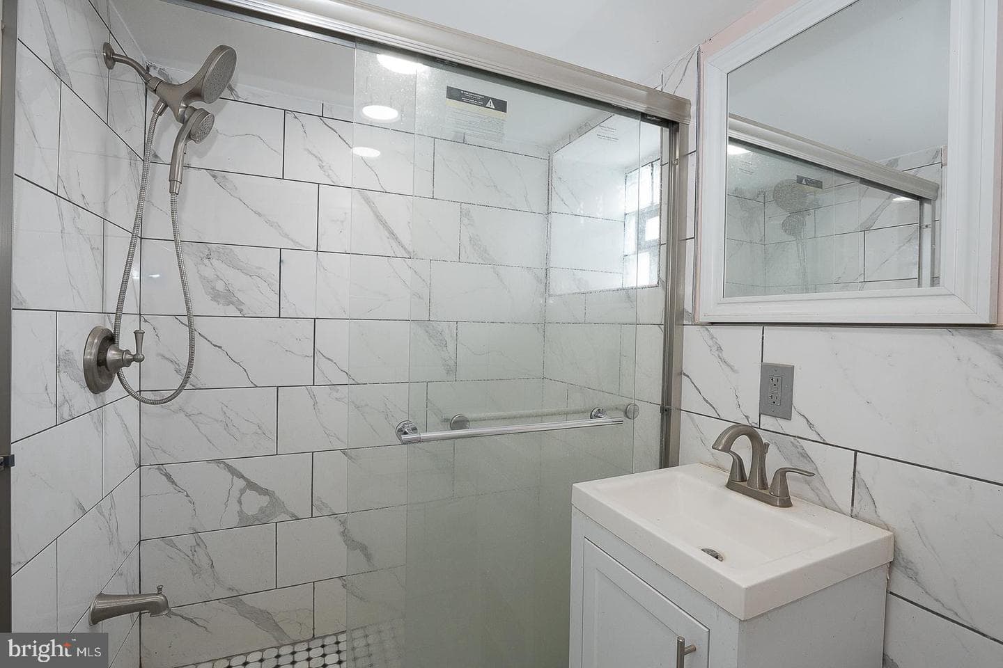 232 Copley Road photo 41