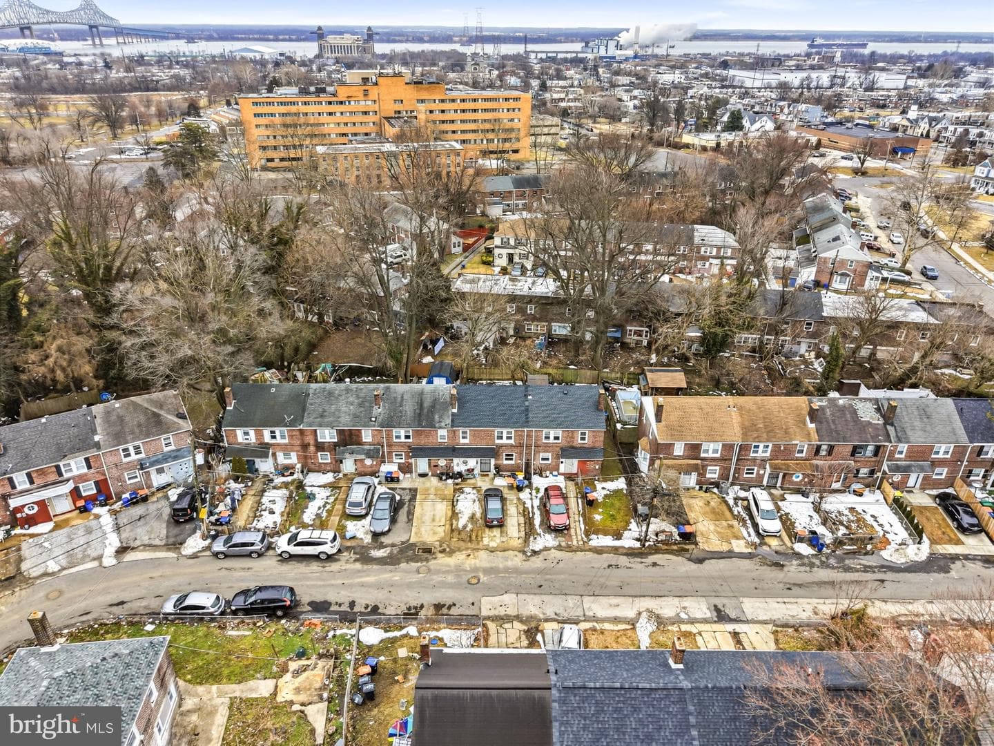 2613 Smithers Street photo 3
