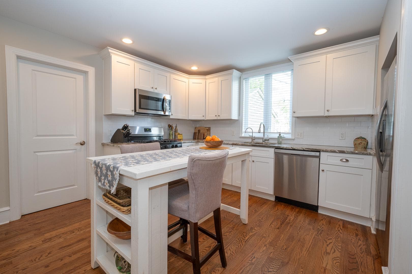 3734 Taylor Avenue photo 11